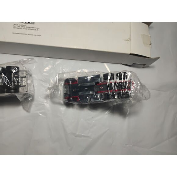 Vintage Farm Fresh Virginia's Grocery Store Truck Brand New In Box - Picture 11 of 12